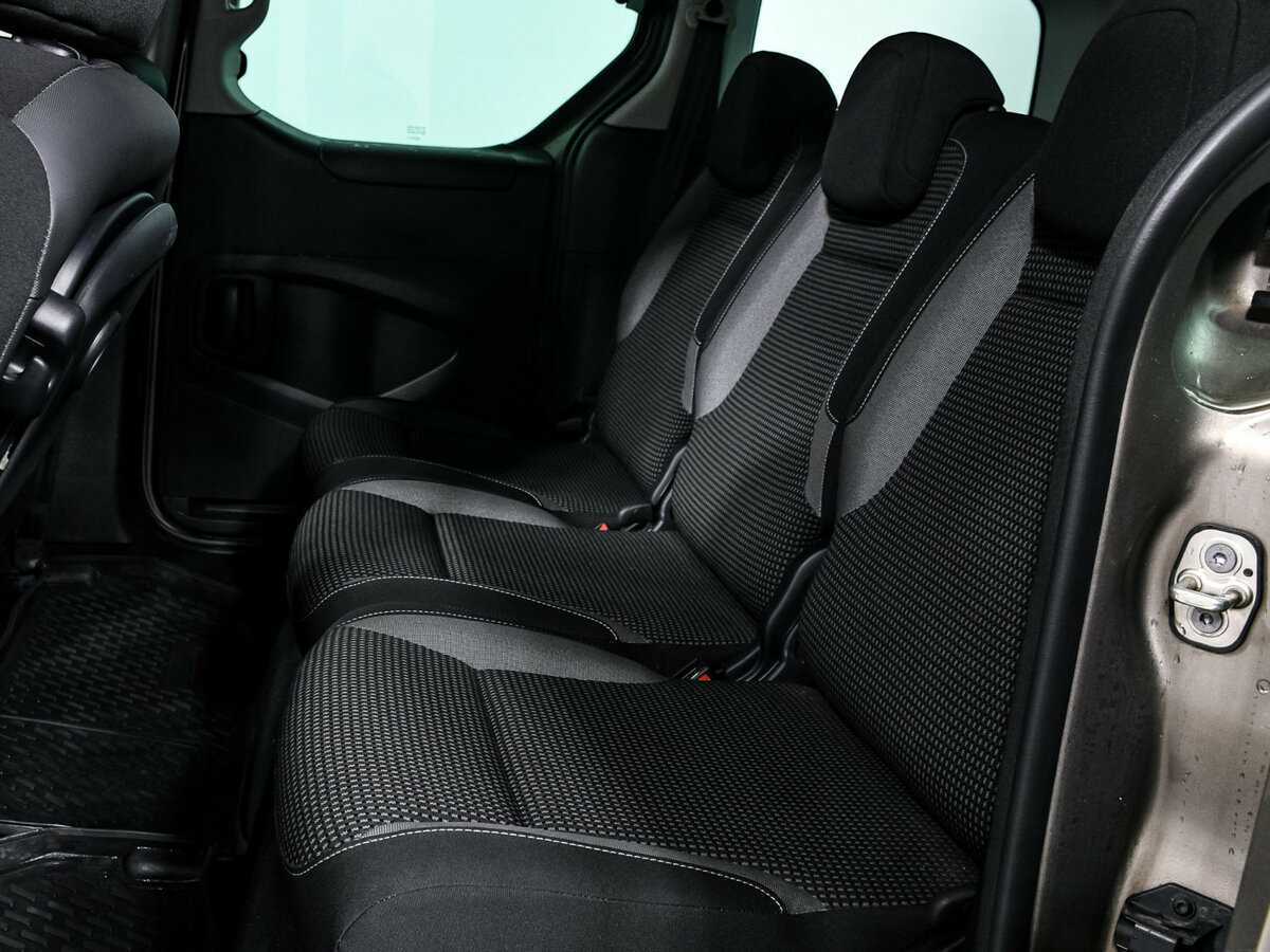 Peugeot Partner 2017 года с пробегом. Фото: #10