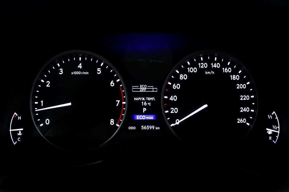 Lexus ES 2013 года с пробегом. Фото: #9