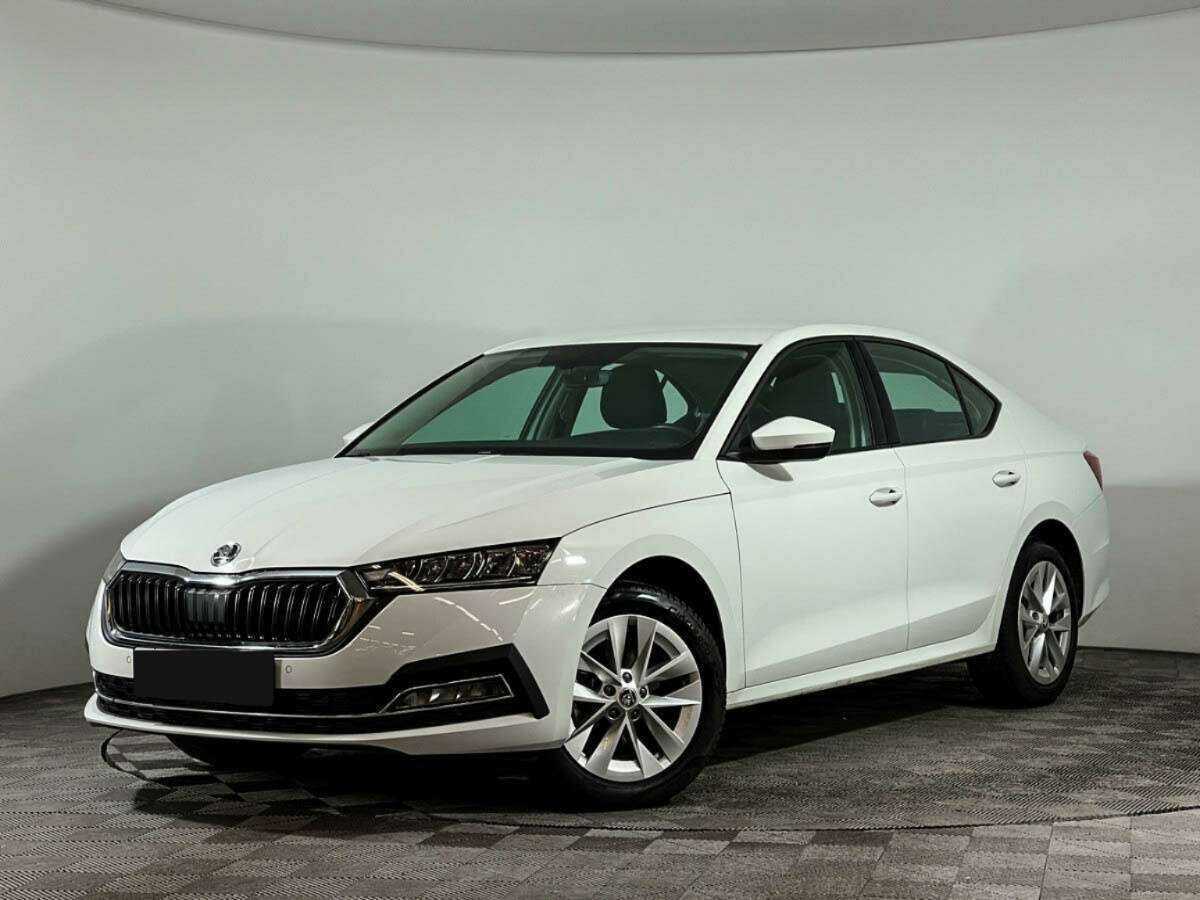 Skoda Octavia 2021 года с пробегом. Посмотреть фото