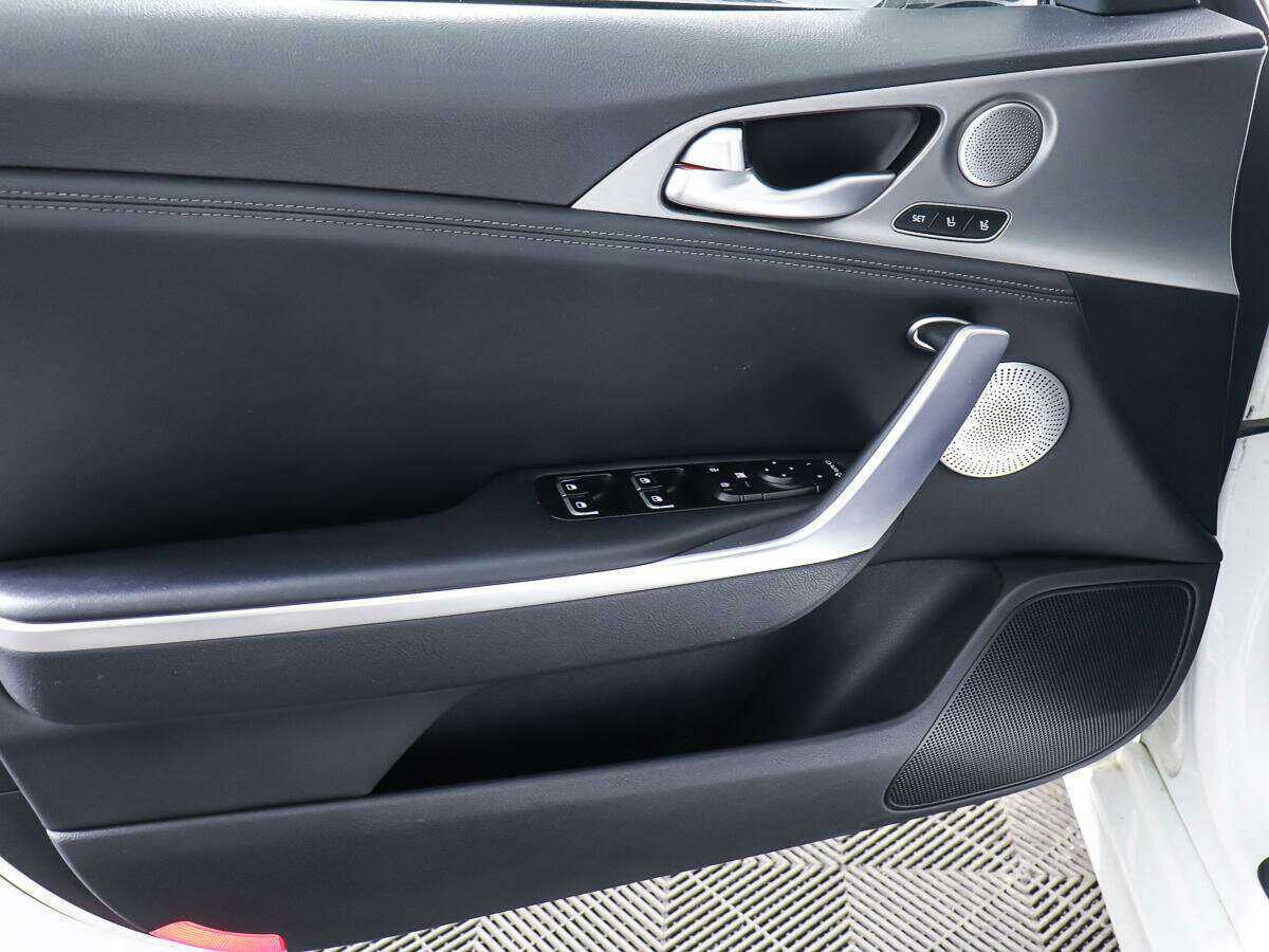 Kia Stinger 2018 года с пробегом. Фото: #15