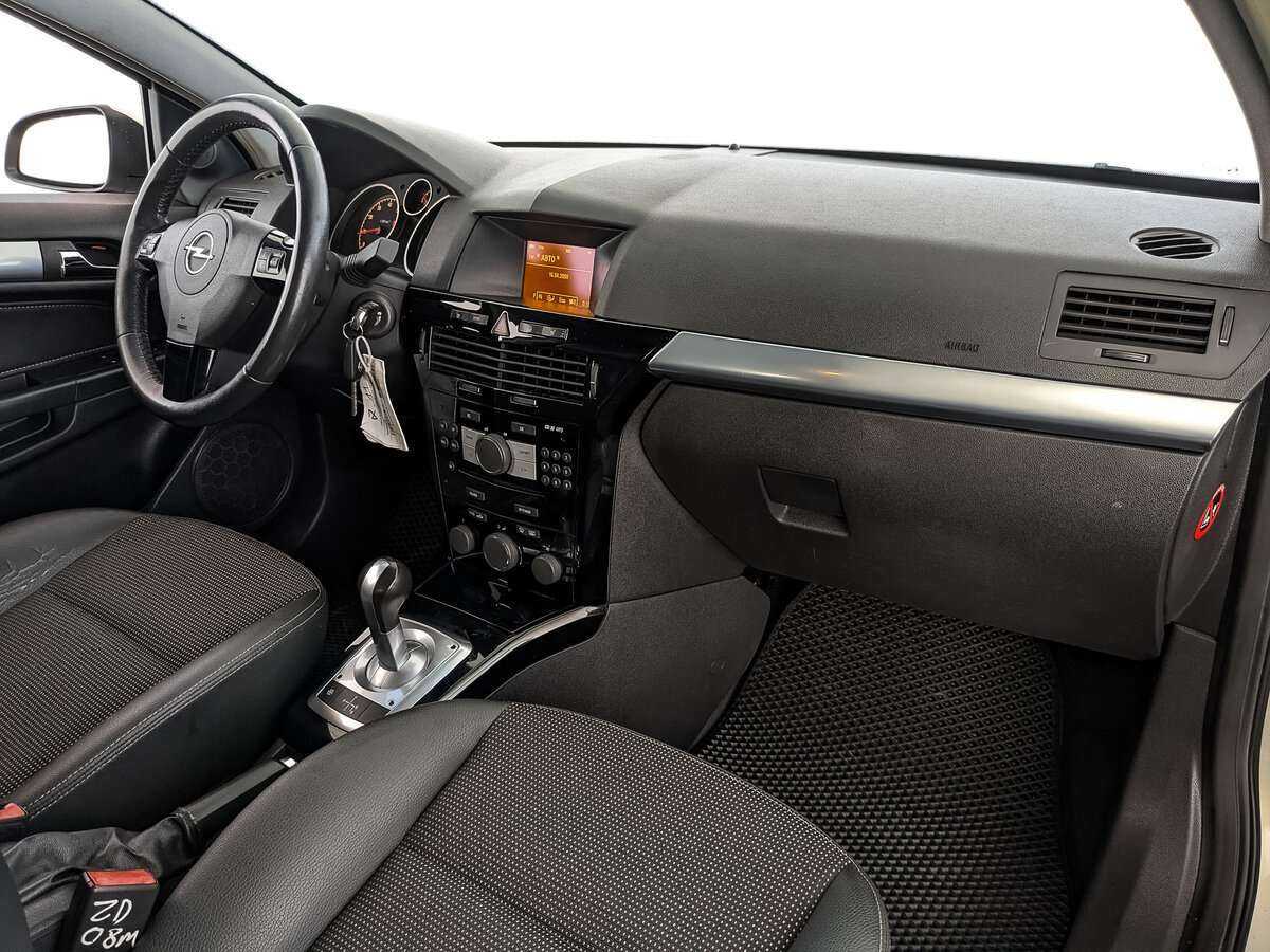Opel Astra 2008 года с пробегом. Фото: #8