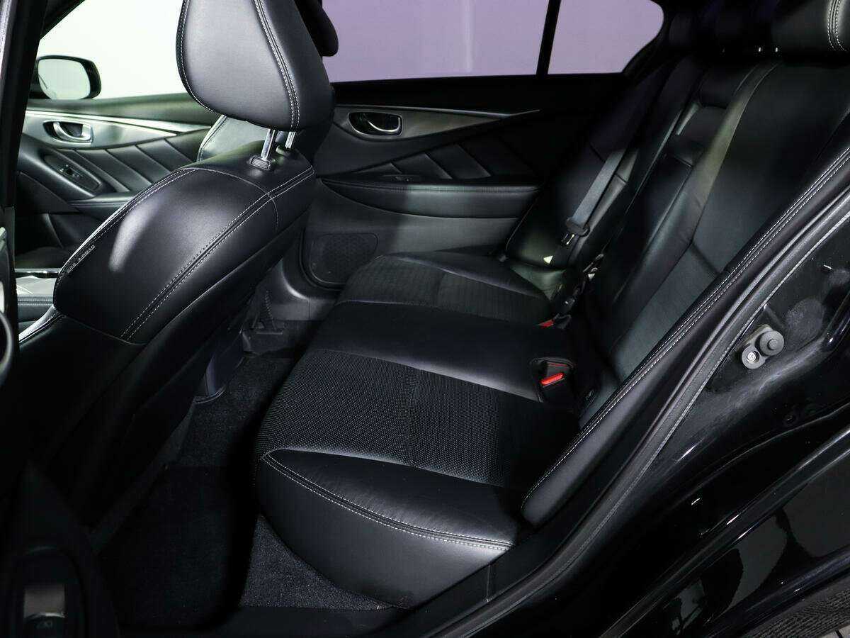 Infiniti Q50 2017 года с пробегом. Фото: #7