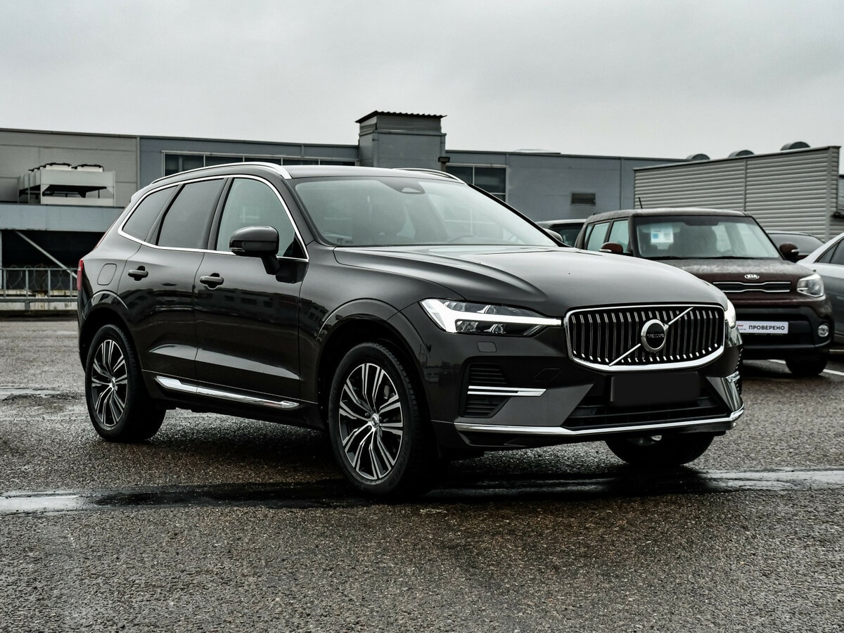 Volvo XC60 2021 года с пробегом. Фото: #2