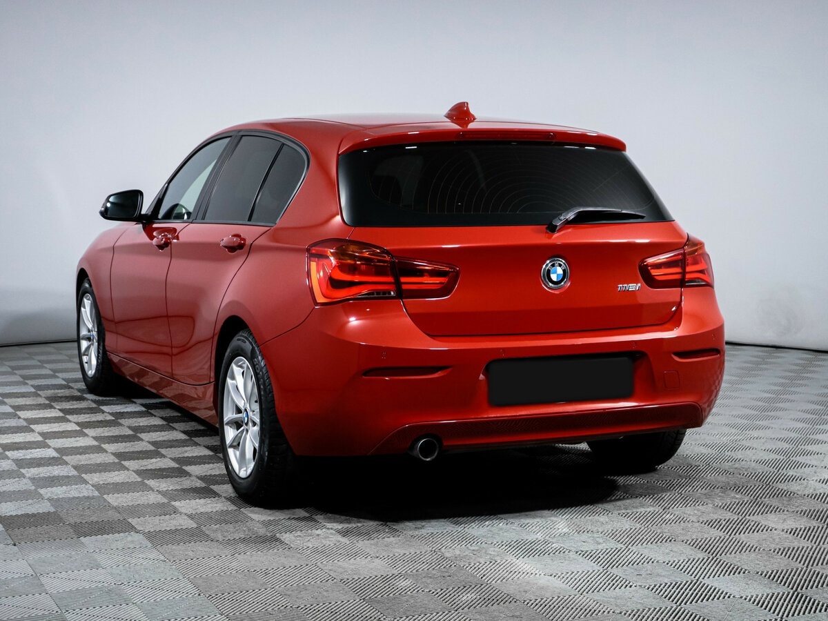 BMW 1 серии 2018 года с пробегом. Фото: #6