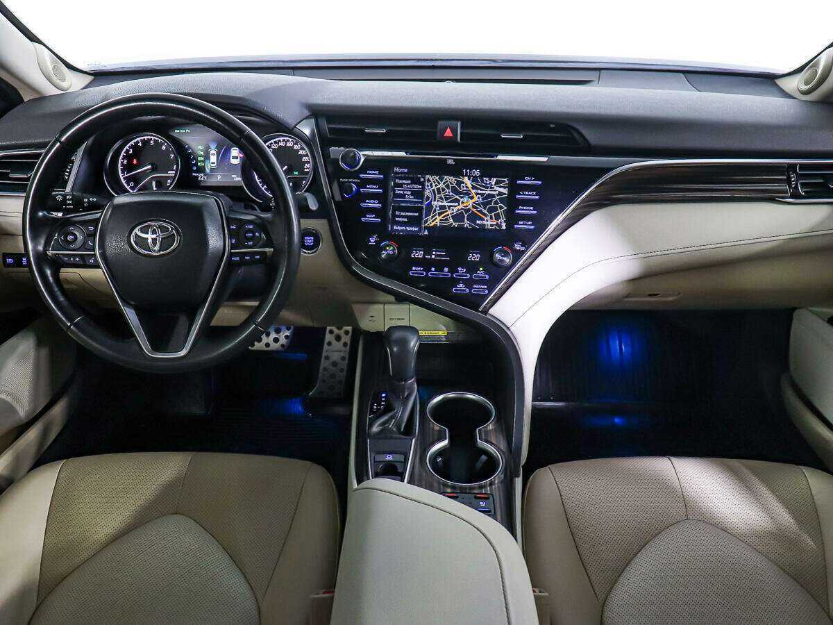 Toyota Camry 2018 года с пробегом. Фото: #14