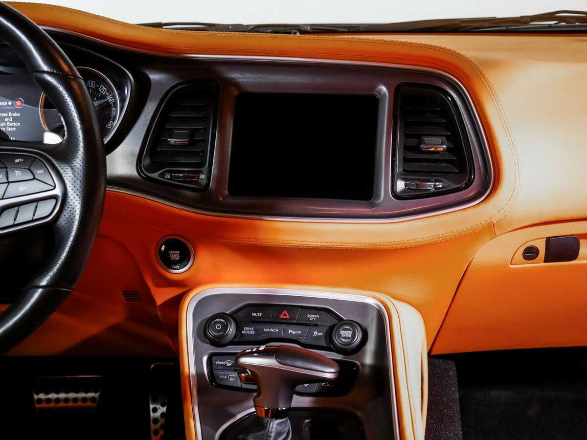 Dodge Challenger 2022 года с пробегом. Фото: #12