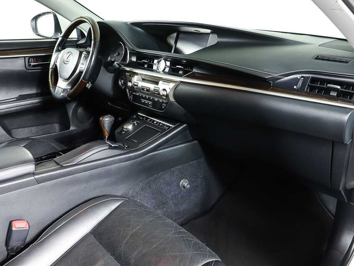 Lexus ES 2014 года с пробегом. Фото: #8