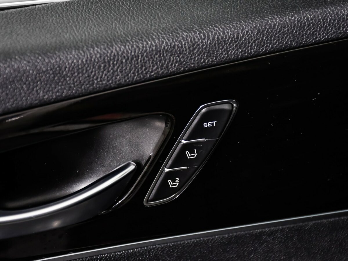 Kia Sorento 2018 года с пробегом. Фото: #18