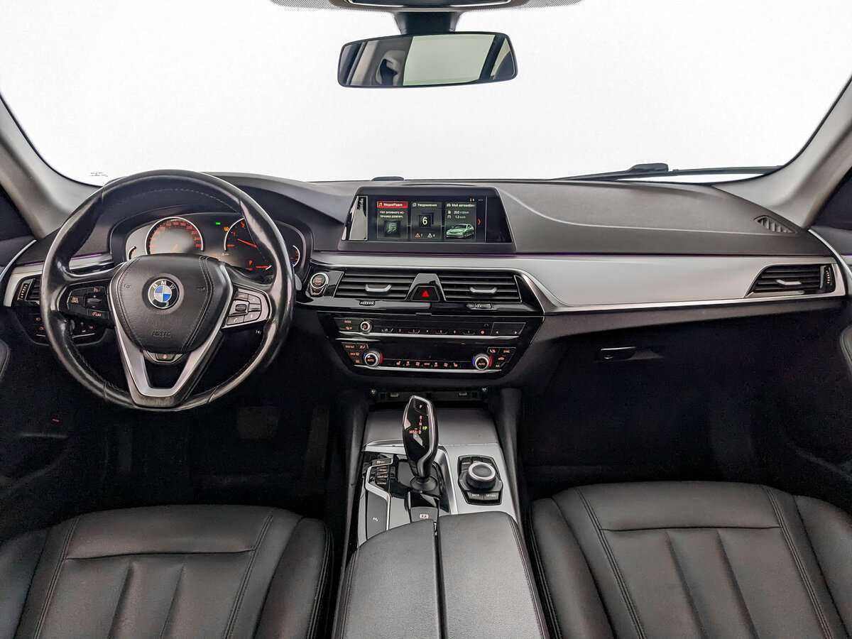 BMW 5 серии 2018 года с пробегом. Фото: #11