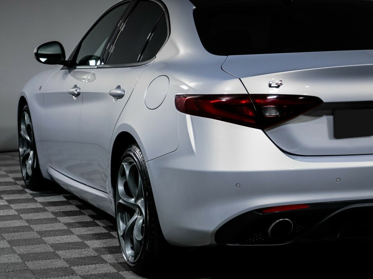 Alfa Romeo Giulia 2021 года с пробегом. Фото: #15