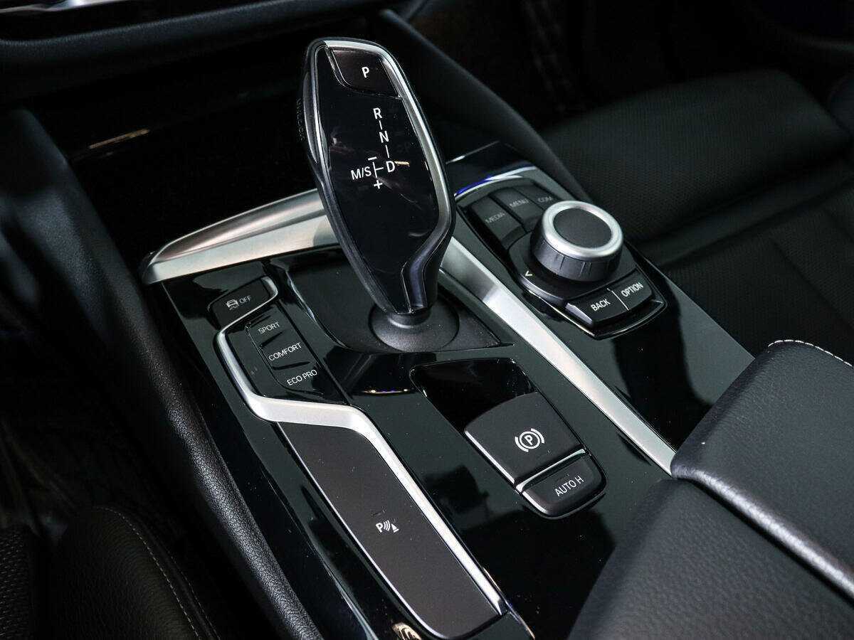 BMW 5 серии 2019 года с пробегом. Фото: #18