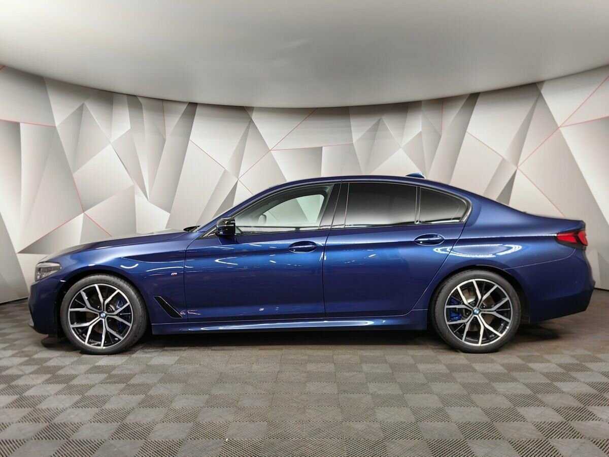 BMW 5 серии 2018 года с пробегом. Фото: #4