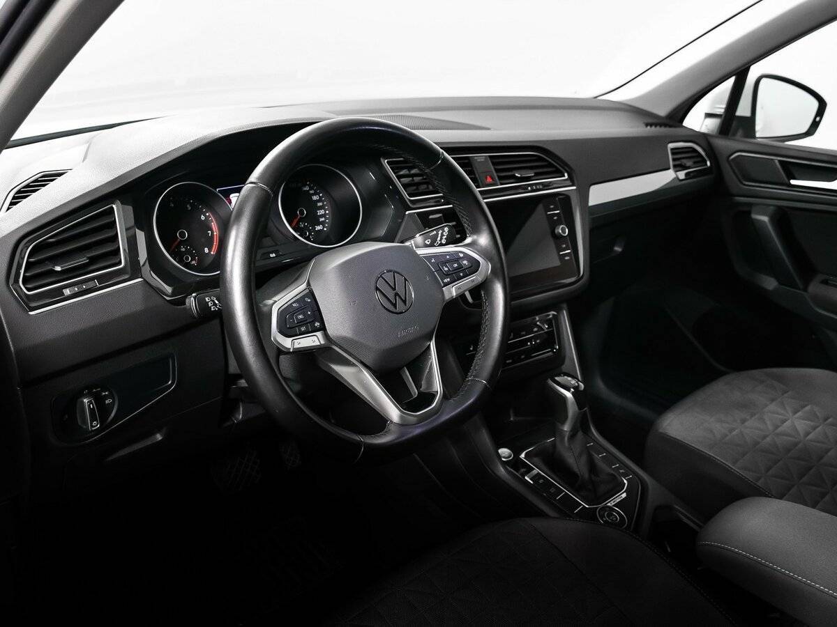 Volkswagen Tiguan 2021 года с пробегом. Фото: #12