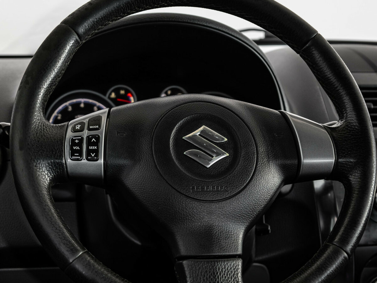 Suzuki SX4 2011 года с пробегом. Фото: #8