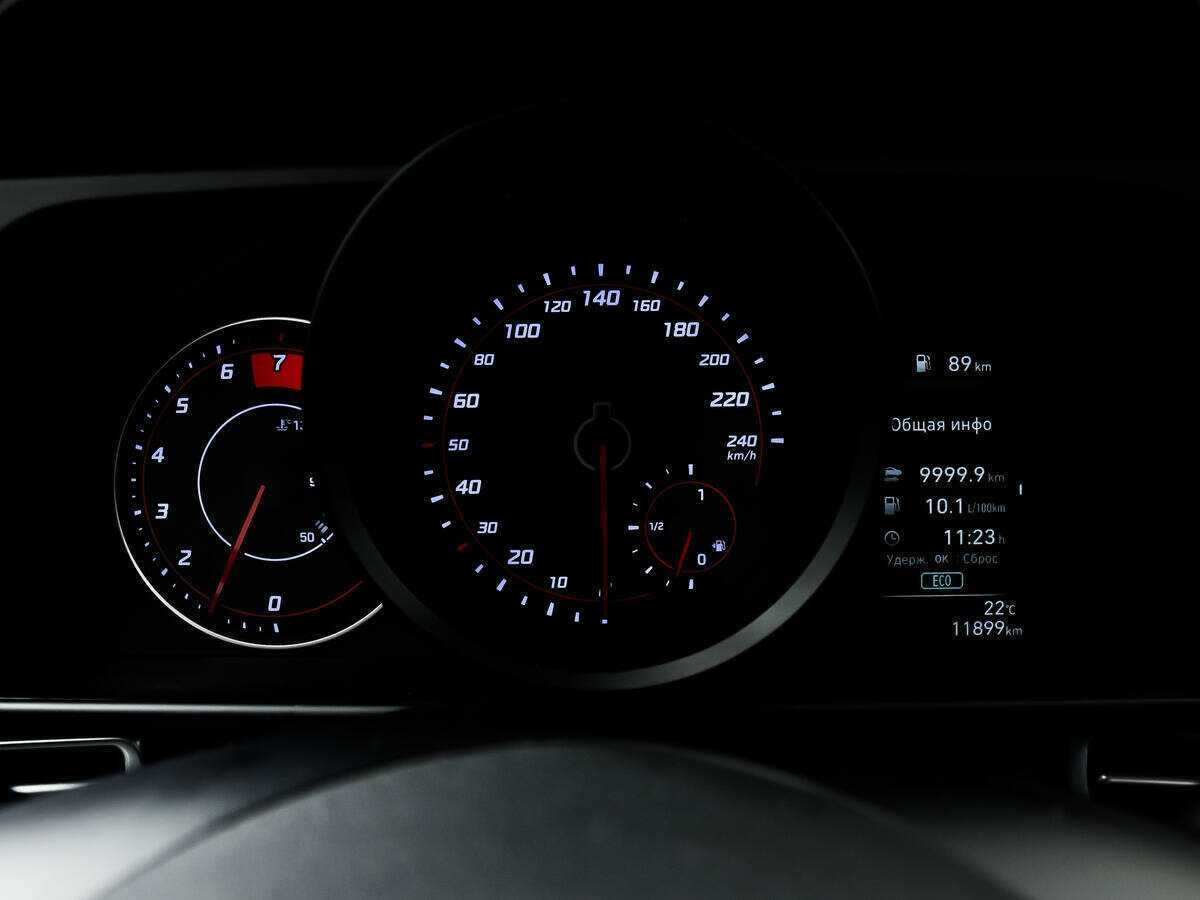 Hyundai Elantra 2022 года с пробегом. Фото: #9