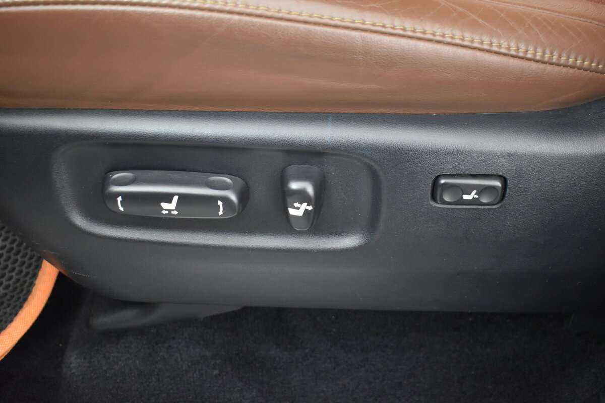 Toyota Land Cruiser 2016 года с пробегом. Фото: #9