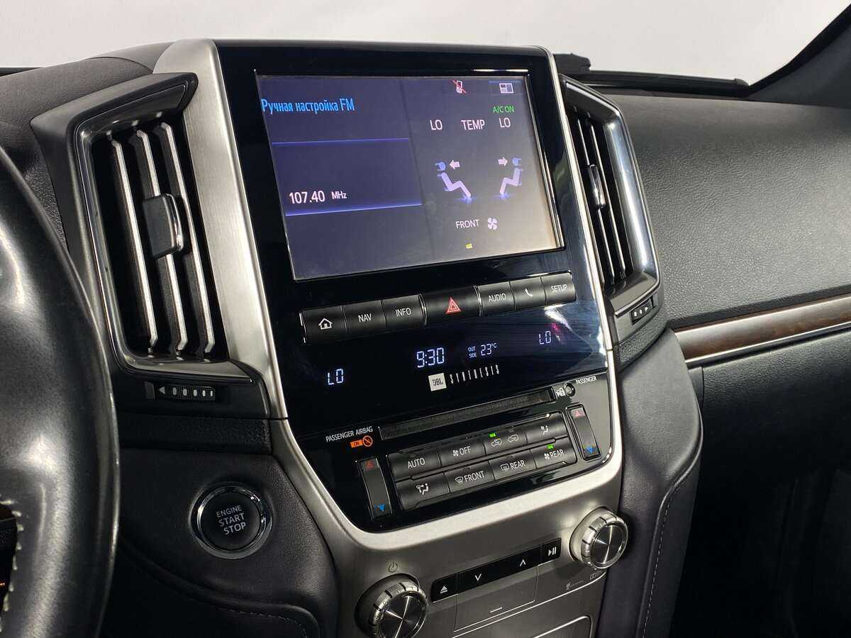 Toyota Land Cruiser 2017 года с пробегом. Фото: #12