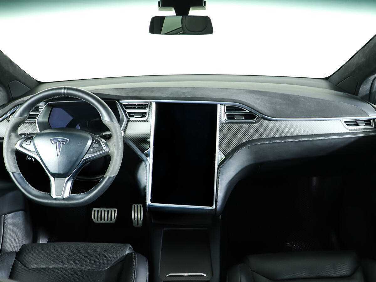 Tesla Model X 2016 года с пробегом. Фото: #11