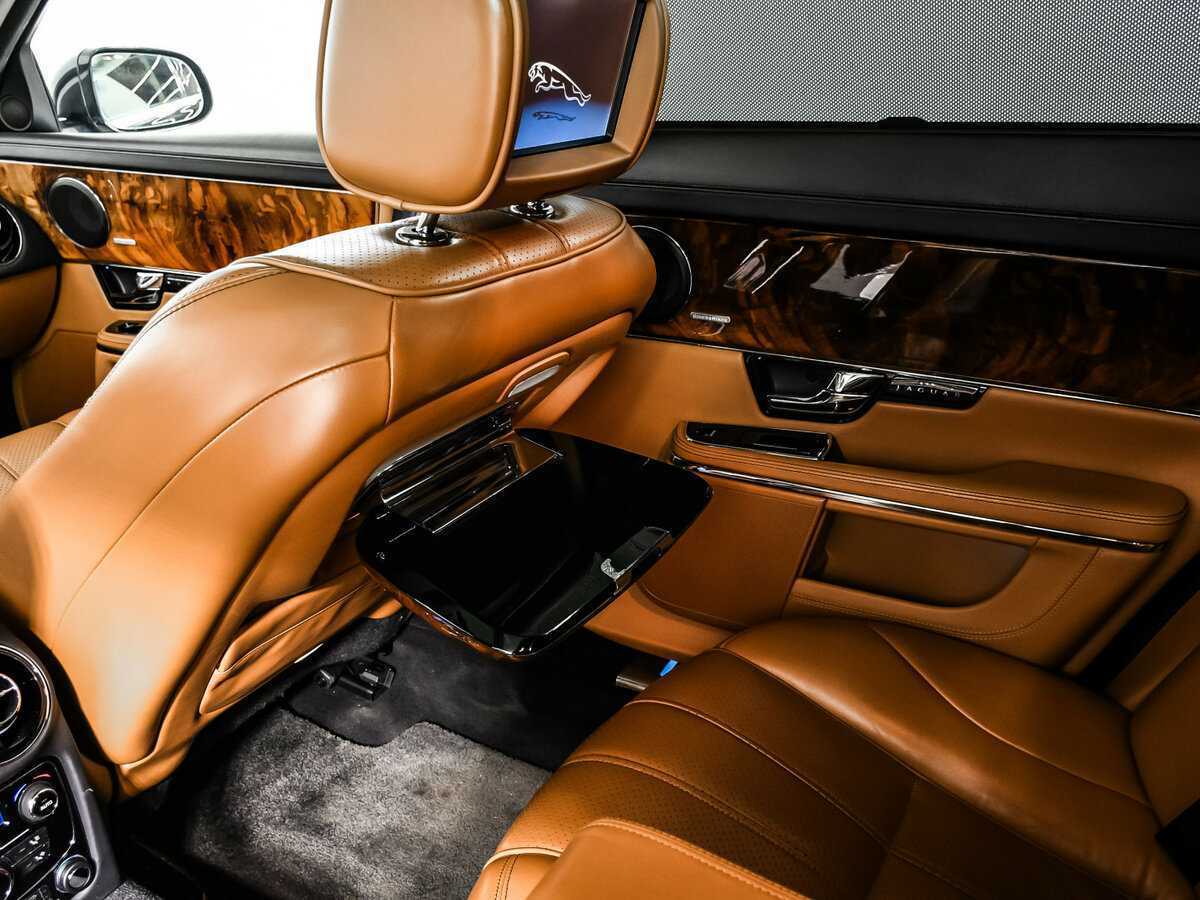 Jaguar XJ 2010 года с пробегом. Фото: #14