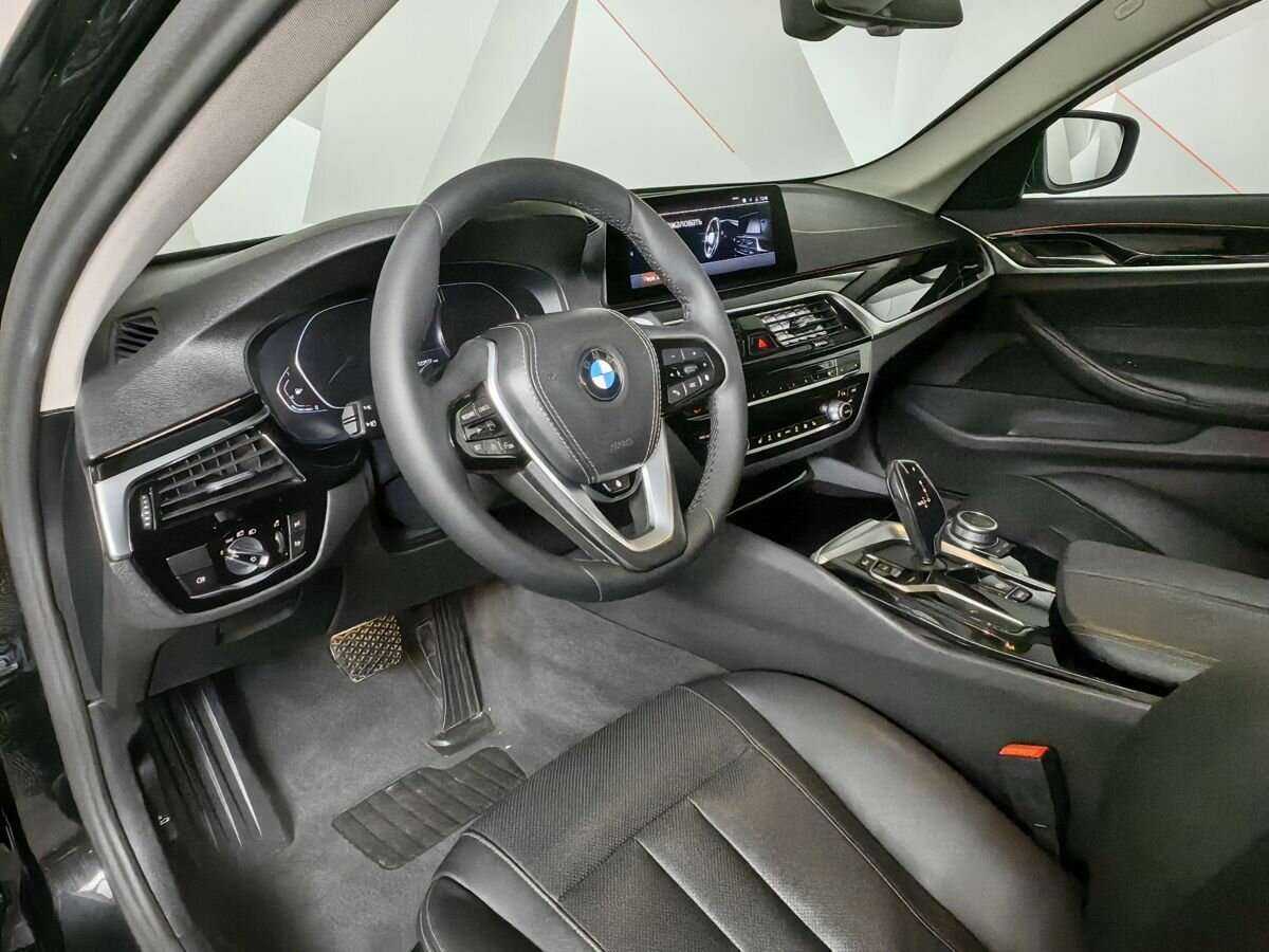 BMW 5 серии 2020 года с пробегом. Фото: #13