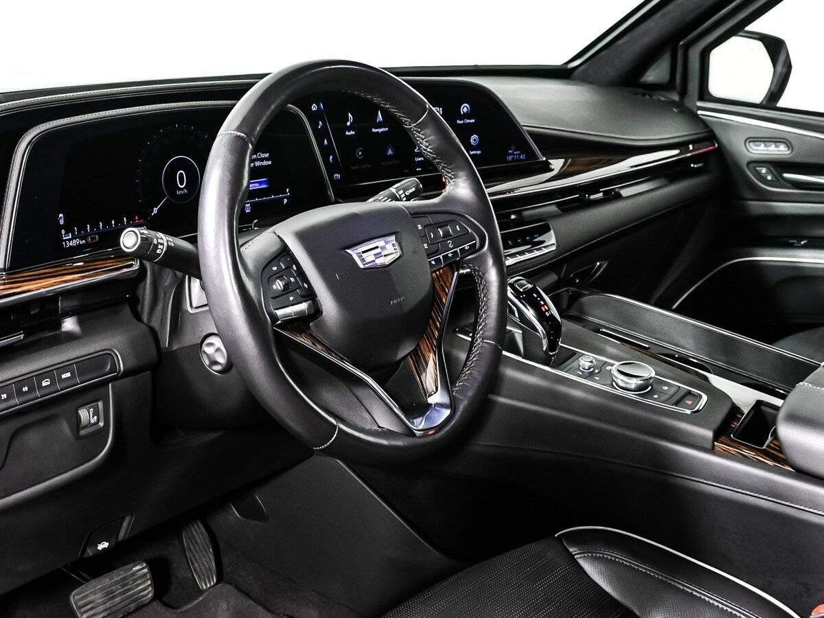Cadillac Escalade 2022 года с пробегом. Фото: #10