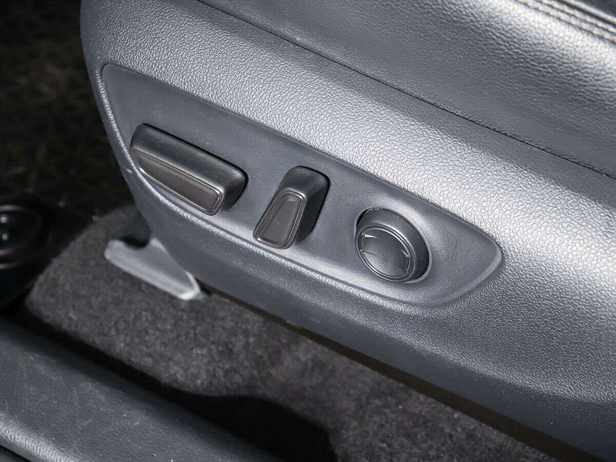 Toyota RAV4 2021 года с пробегом. Фото: #13