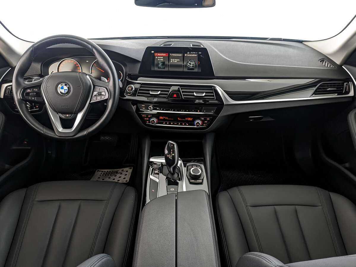 BMW 5 серии 2020 года с пробегом. Фото: #9