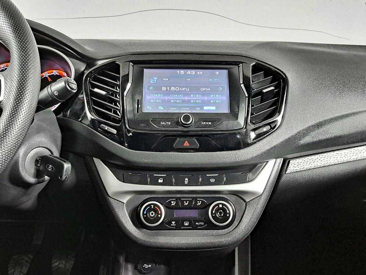 Lada (ВАЗ) Vesta 2019 года с пробегом. Фото: #12