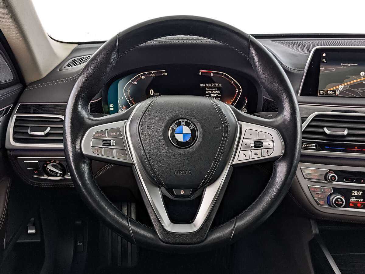 BMW 7 серии 2019 года с пробегом. Фото: #15