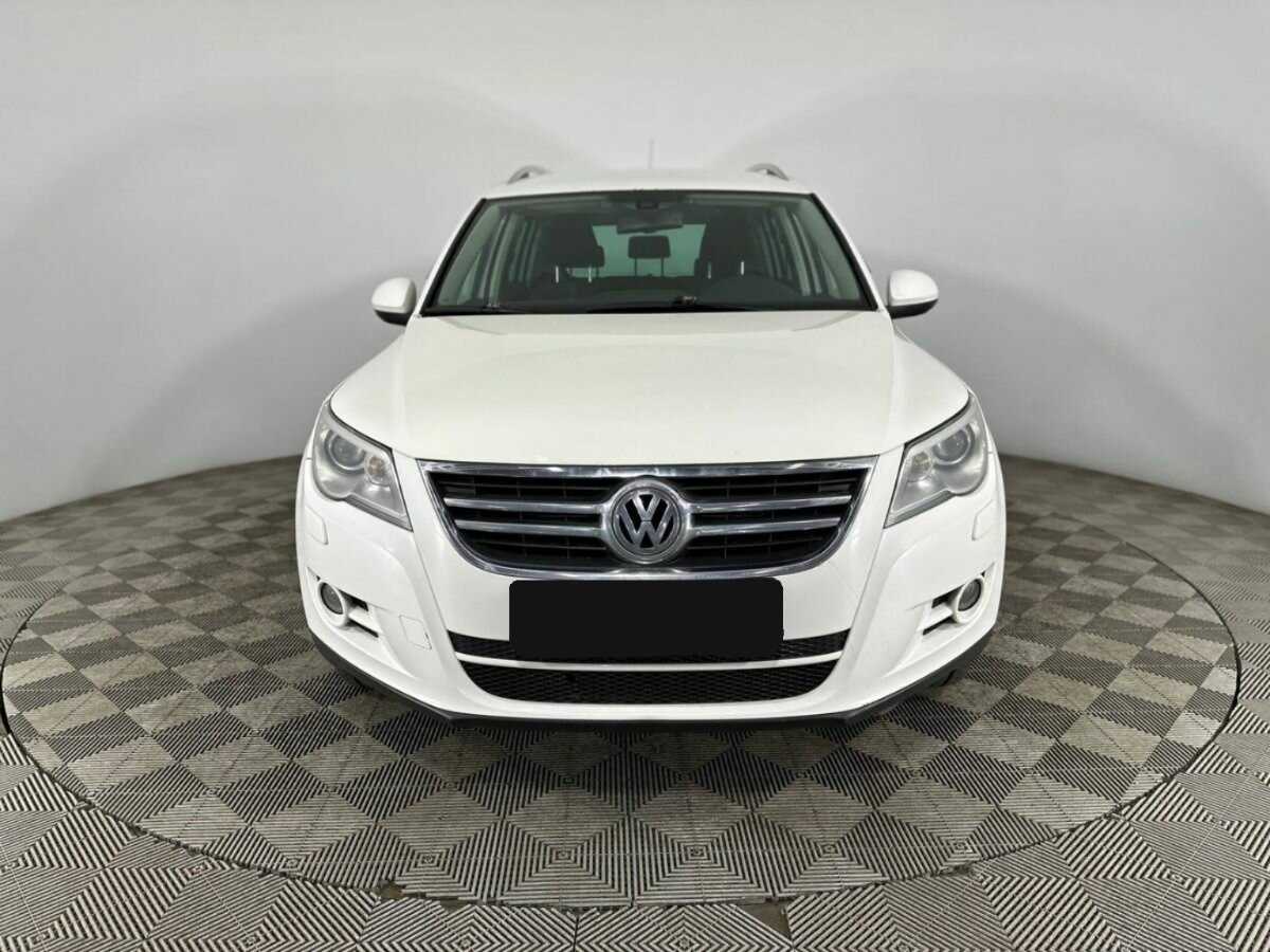 Volkswagen Tiguan 2011 года с пробегом. Фото: #1