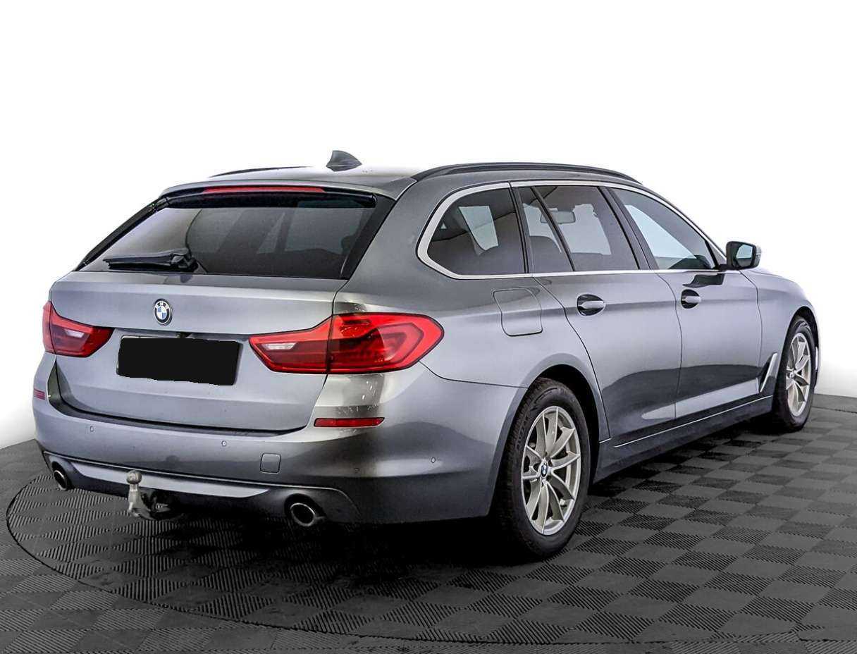 BMW 5 серии 2019 года с пробегом. Фото: #4