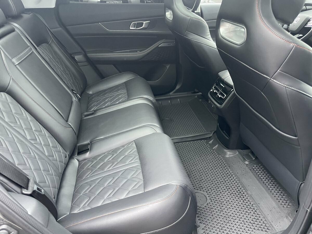 Changan UNI-K 2024 года с пробегом. Фото: #10