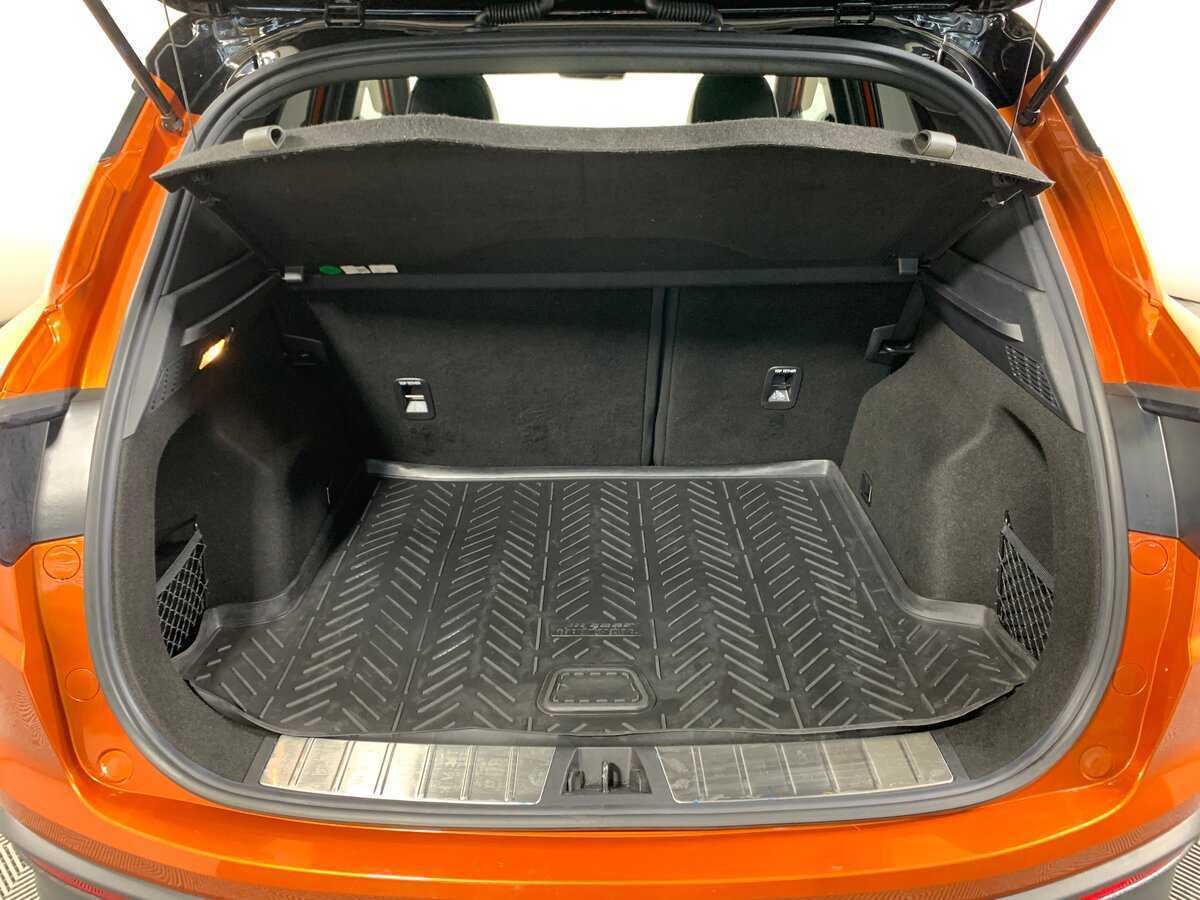 Geely Coolray 2020 года с пробегом. Фото: #20