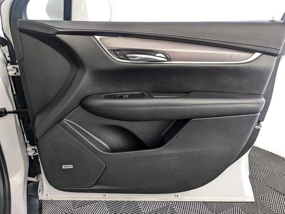 Cadillac XT5 2016 года с пробегом. Фото: #20