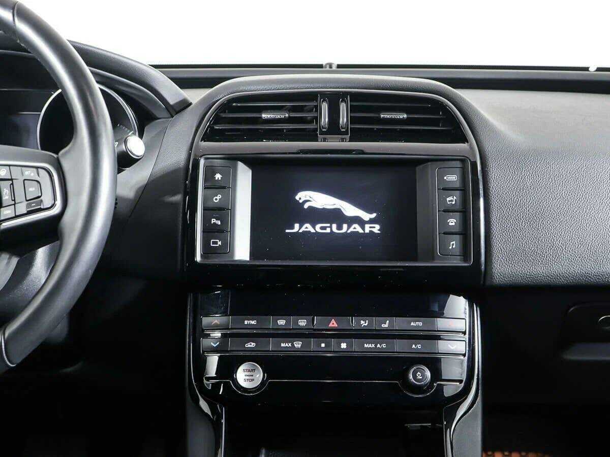 Jaguar XE 2018 года с пробегом. Фото: #11