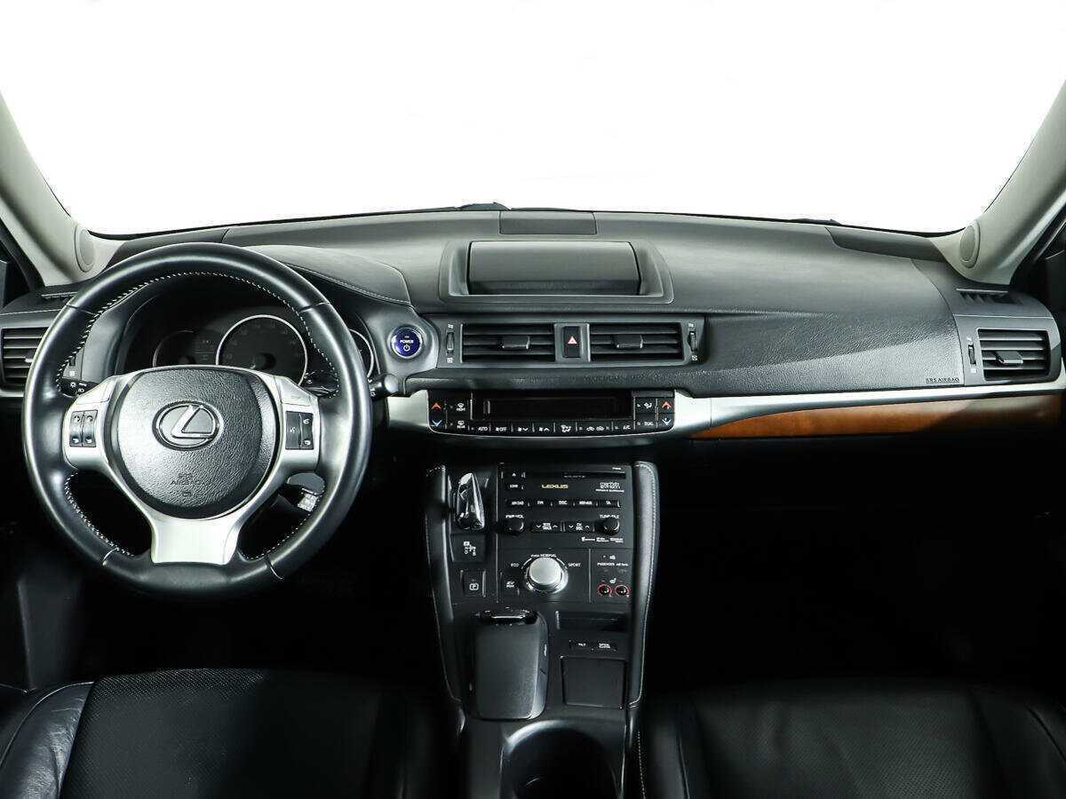 Lexus CT 2011 года с пробегом. Фото: #9