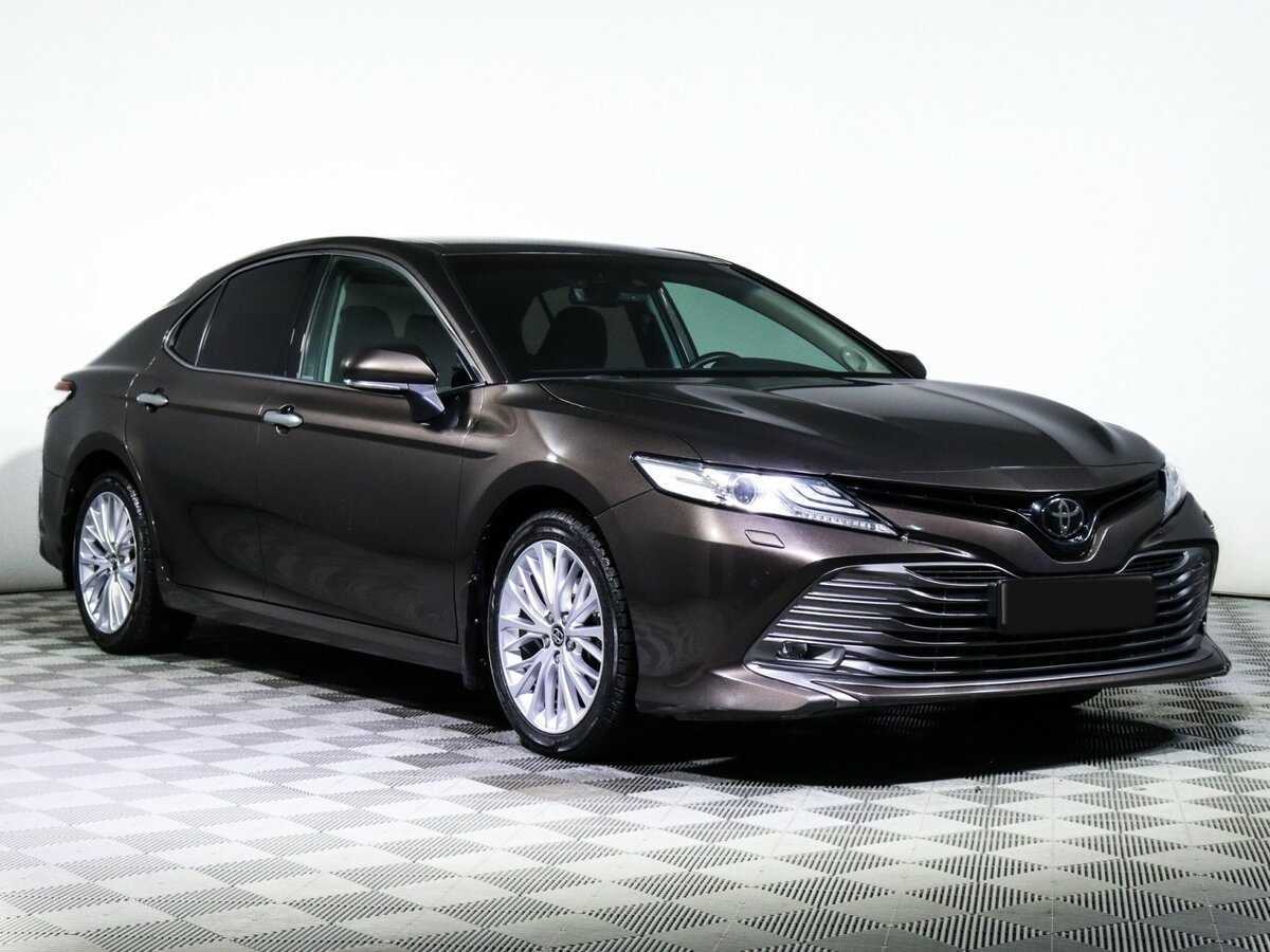 Toyota Camry 2018 года с пробегом. Фото: #2