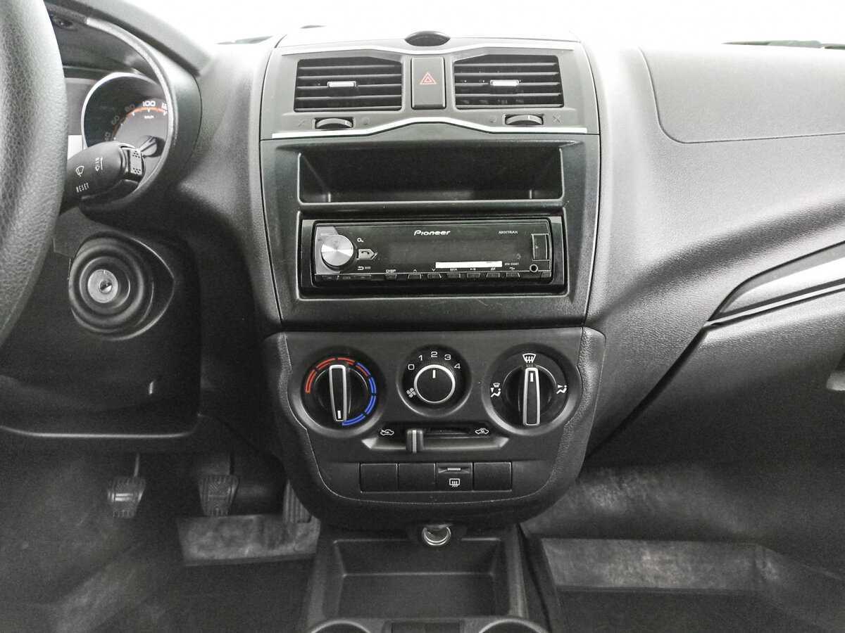 Lada (ВАЗ) Granta 2019 года с пробегом. Фото: #12