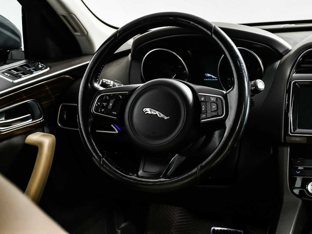 Jaguar F-Pace 2016 года с пробегом. Фото: #15