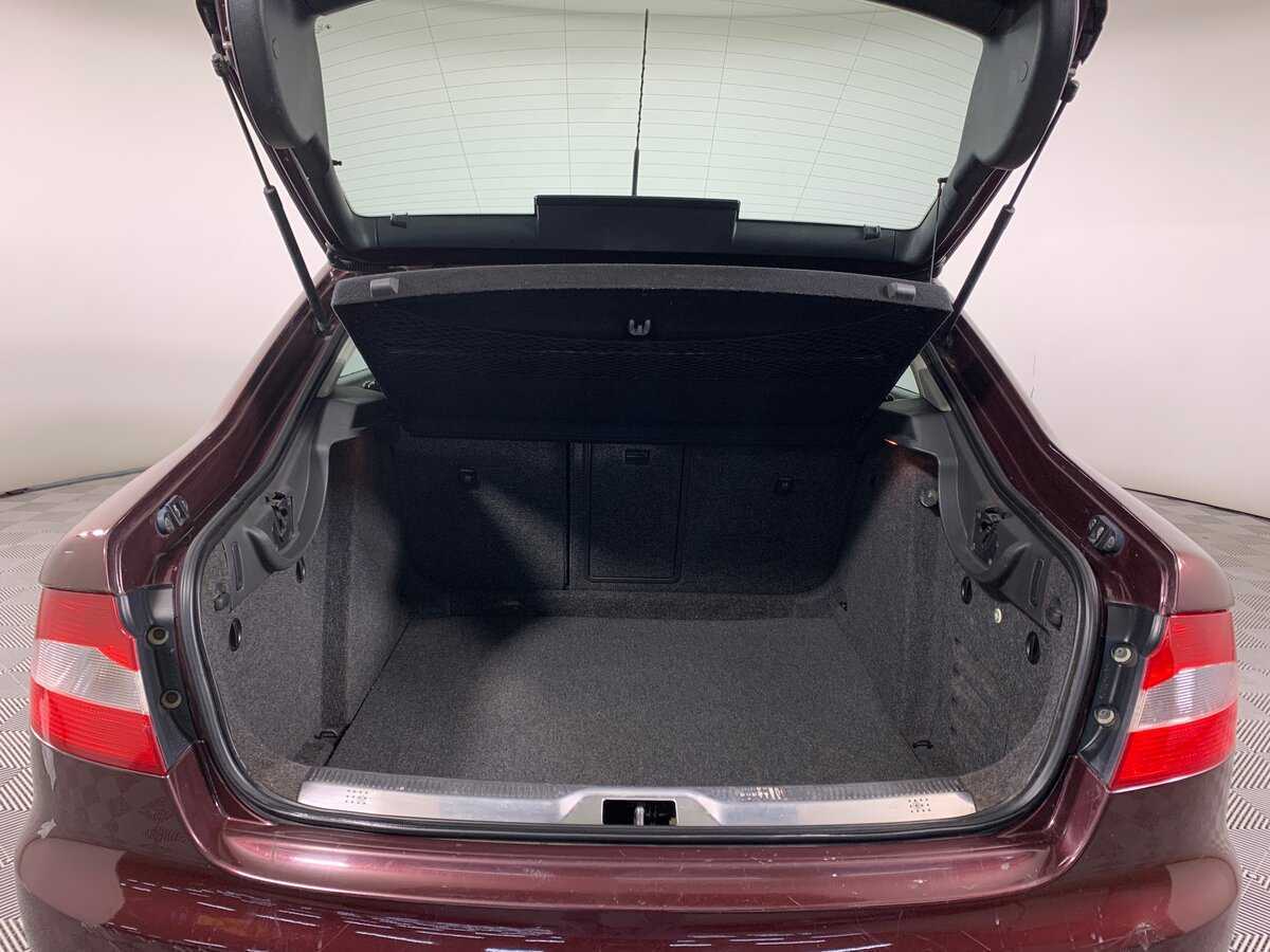 Skoda Superb 2009 года с пробегом. Фото: #19