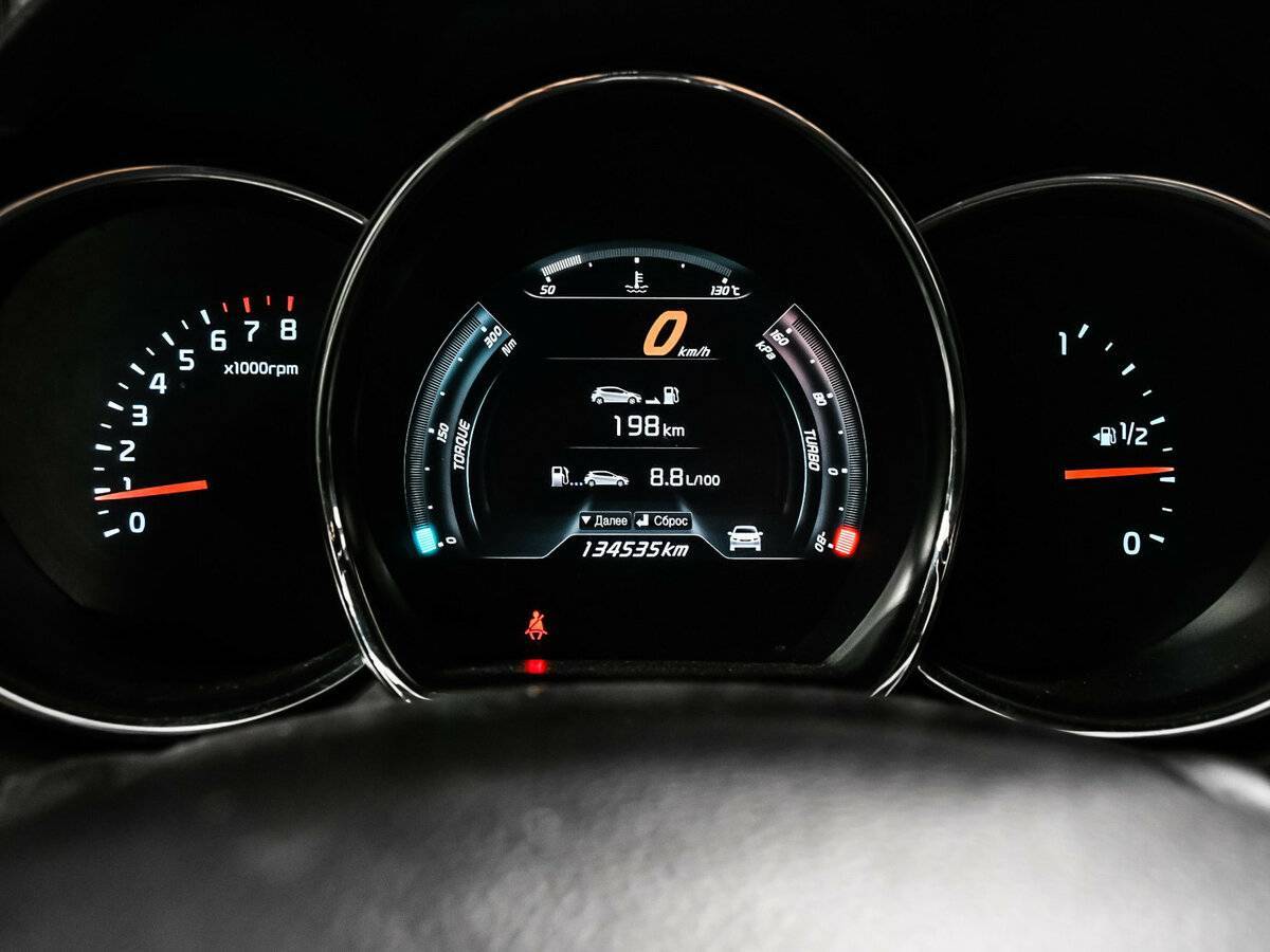 Kia Ceed GT 2015 года с пробегом. Фото: #9