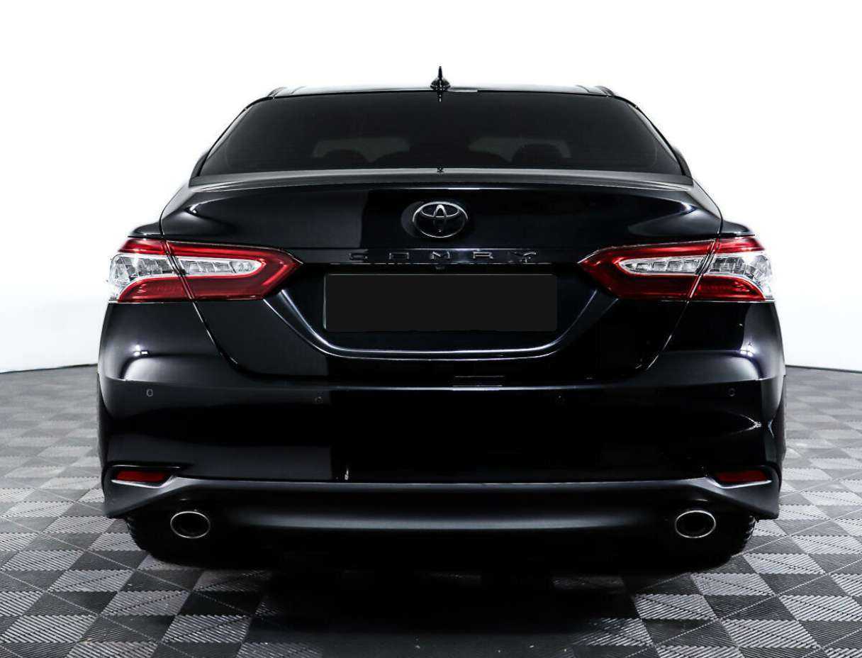 Toyota Camry 2022 года с пробегом. Фото: #4