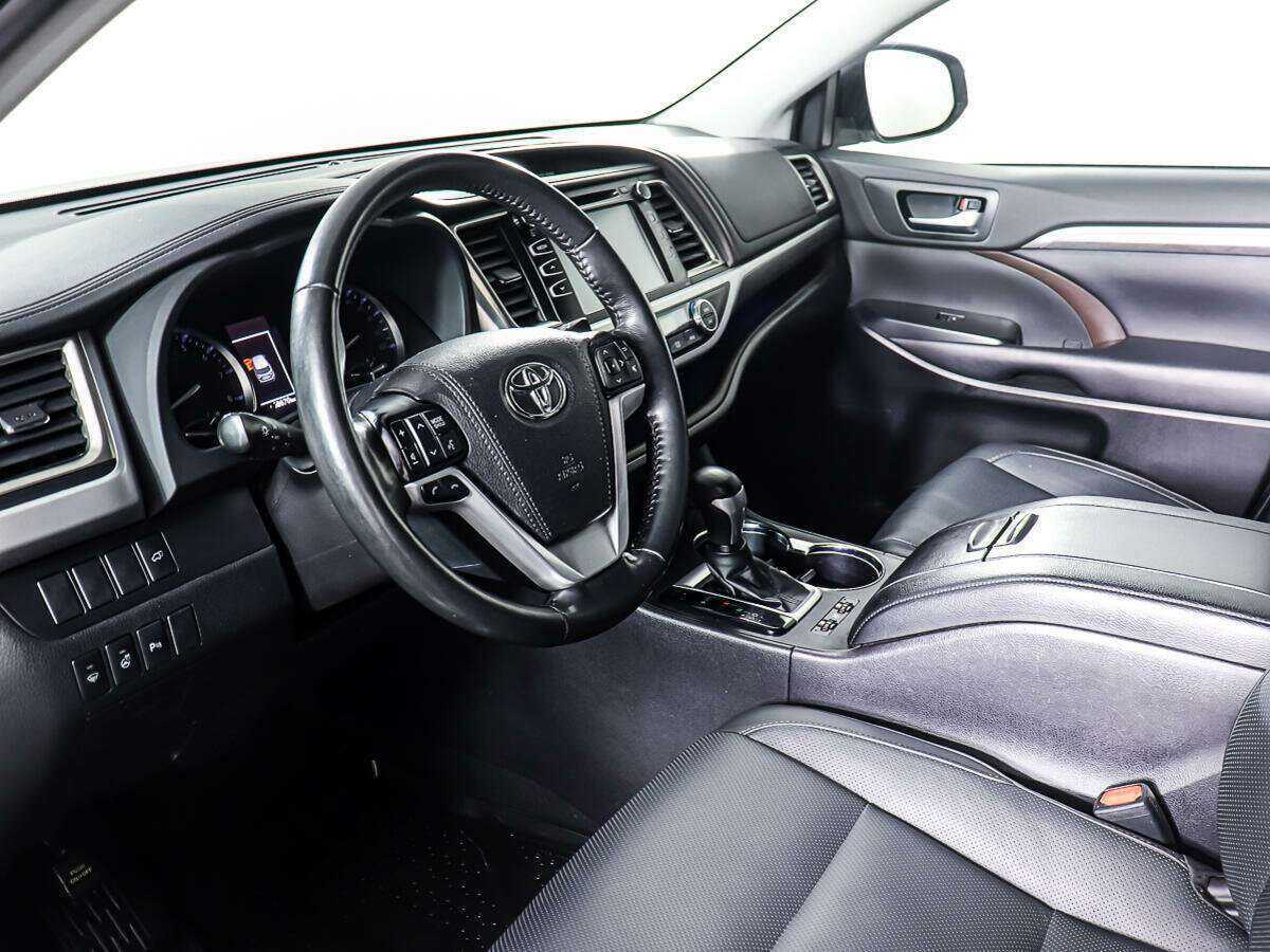 Toyota Highlander 2019 года с пробегом. Фото: #13