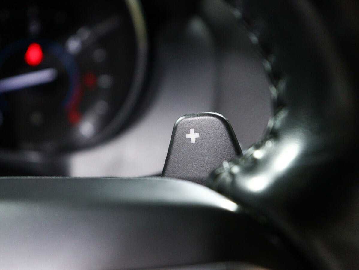 Jaguar XE 2017 года с пробегом. Фото: #19
