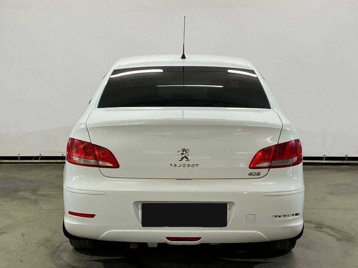 Peugeot 408 2012 года с пробегом. Фото: #5