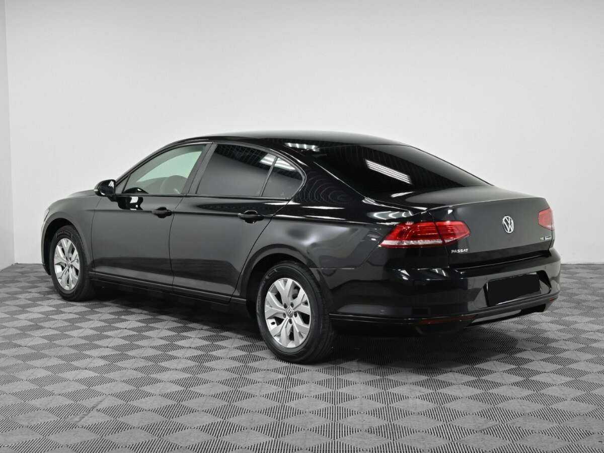 Volkswagen Passat 2016 года с пробегом. Фото: #3