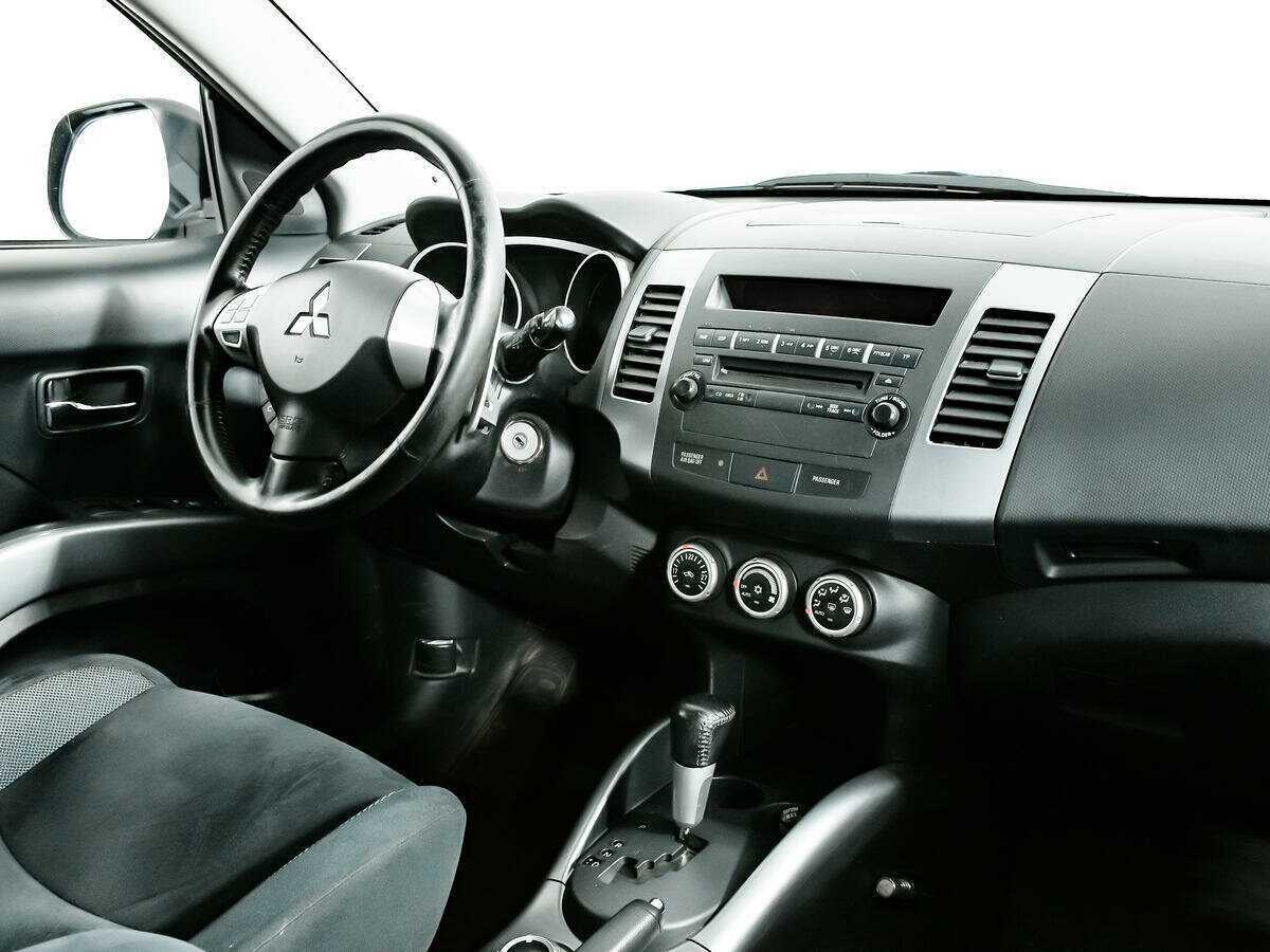 Mitsubishi Outlander 2008 года с пробегом. Фото: #8