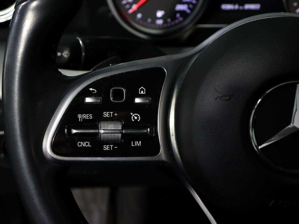 Mercedes-Benz E-Класс 2019 года с пробегом. Фото: #17