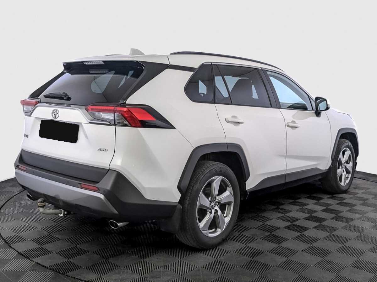 Toyota RAV4 2021 года с пробегом. Фото: #4
