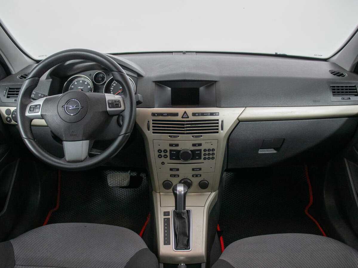 Opel Astra 2008 года с пробегом. Фото: #12